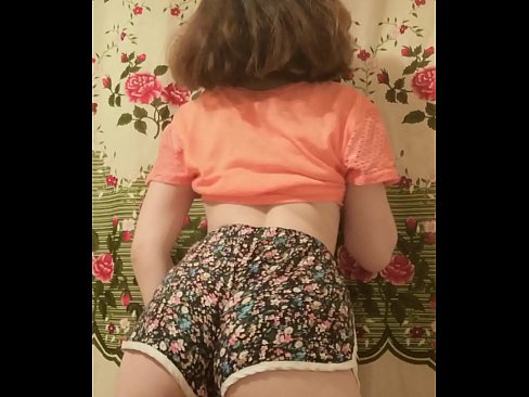 ❤️ seksi genç bebeğim soyunma kapalı onu şort üzerinde kamera ❤❌ Süper porno bizde